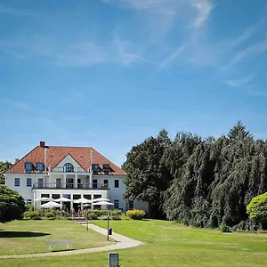 Hotel Schmoeckwitz, Berlin