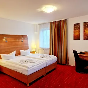 Otel Kaiser, Berlin