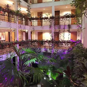 Hotel Solitaire, Berlin